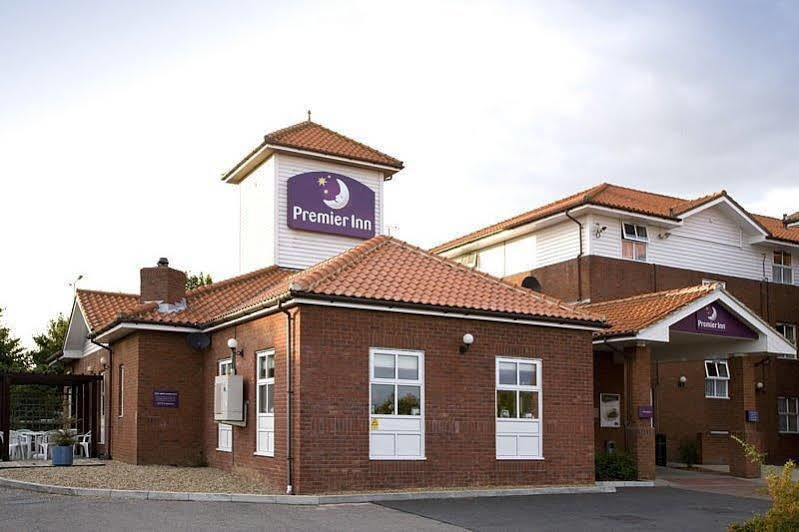 Premier Inn チェルムスフォード エクステリア 写真